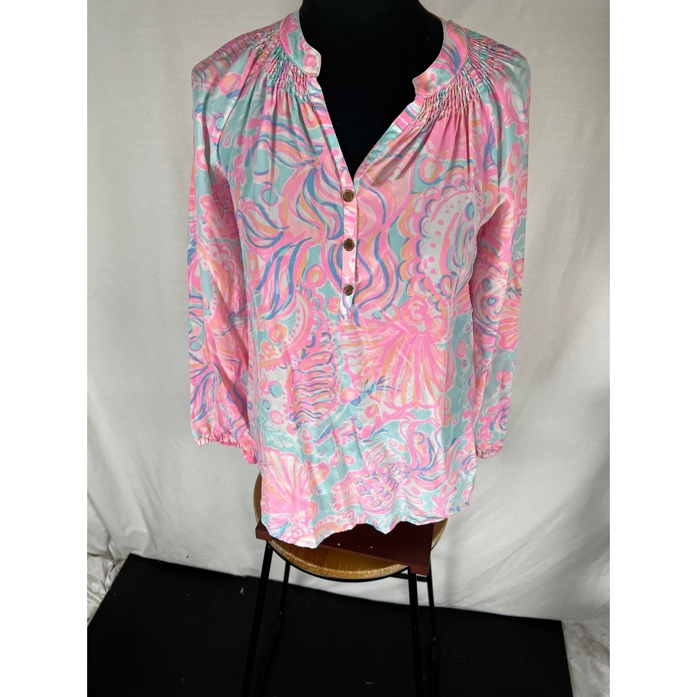 Lilly Pulitizer top 100% silk sz small Read Description